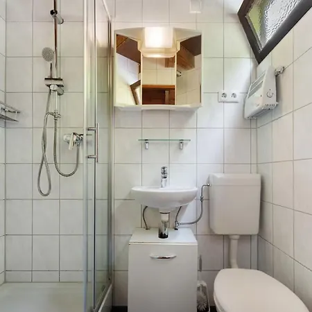 Mit Garten- Grill Und Terrasse By Interhome Semesterbostad